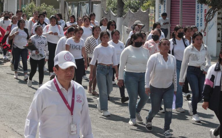 Acompaña CEDH manifestaciones de normalistas, en Tlaltelulco y SPM