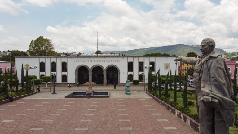 Es la LXIV Legislatura respetuosa e institucional