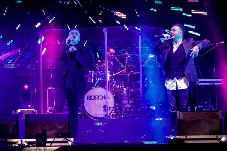 Encendió Río Roma los Corazones de Miles de Personas en el Teatro del Pueblo