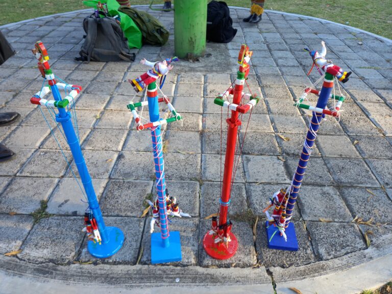 Voladores de Papantla, Una Tradición que Perdura en «Tlaxcala, La Feria de Ferias 2023»