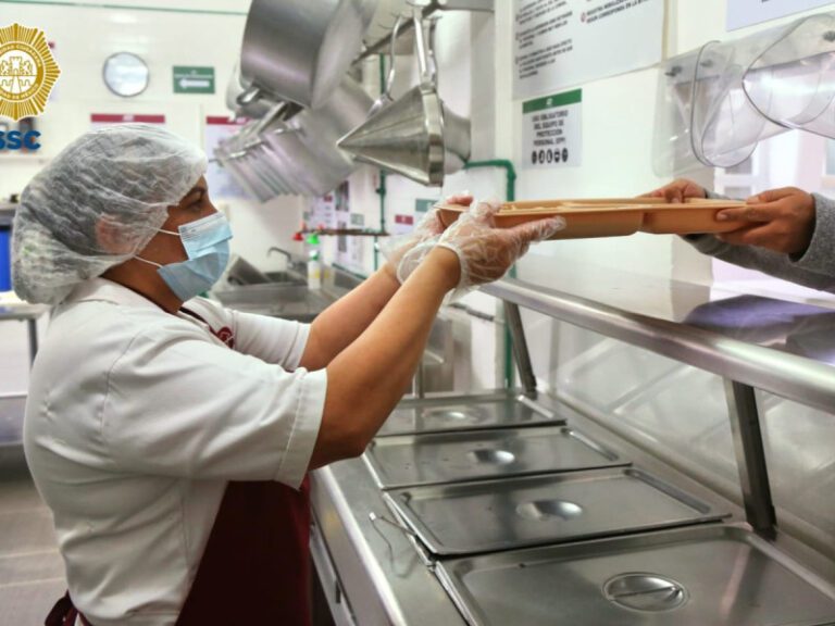 ¡Cochinita y pozole! Menú en ‘El Torito’ CDMX para Navidad y Año Nuevo 2023