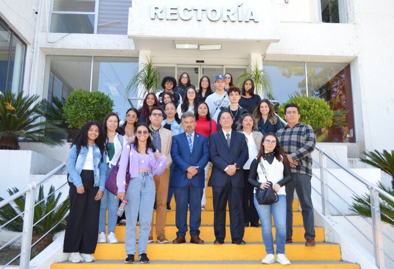 Cursan estudiantes de intercambio nacional e internacional un semestre en la UATx   