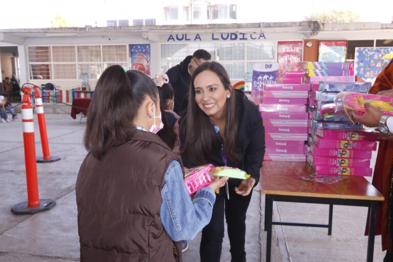 Prepara Sedif Llegada de Reyes Magos a Comunidades Vulnerables de Tlaxcala