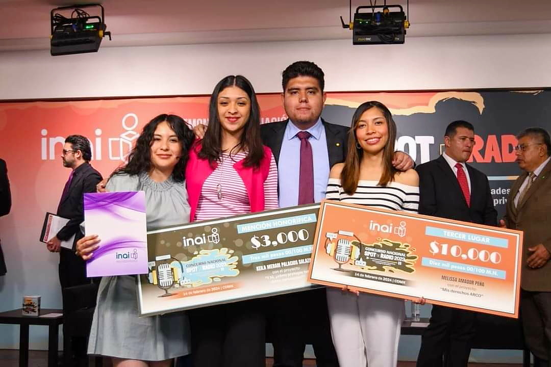 15 Destacan nuevamente estudiantes de la UATx en certamen nacional del INAI