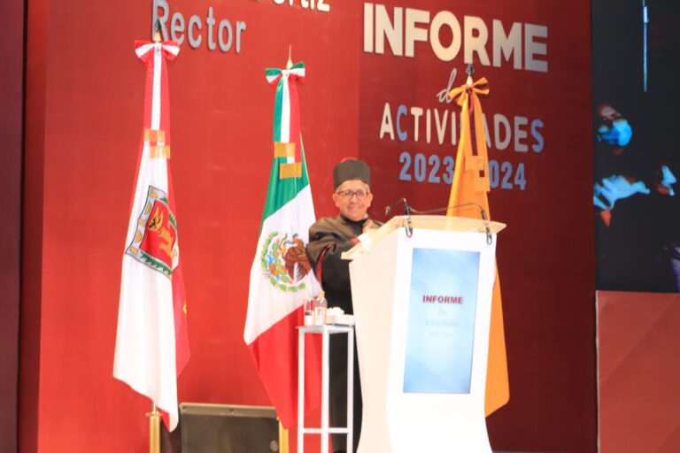 Vislumbra UATx la Excelencia Educativa en México