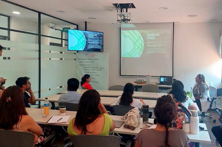 Estudiante de la UATx participó en Congreso Nacional de Ciencias Sociales