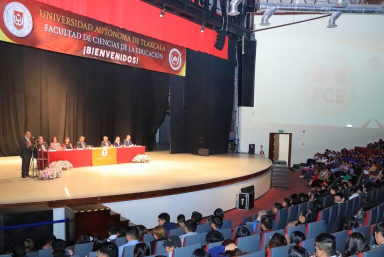 Hablan en la UATx sobre los retos de la educación superior hacia el 2030