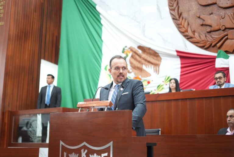 Solicita Cambrón que Congreso suspenda o desaparezca los poderes en Zacatelco