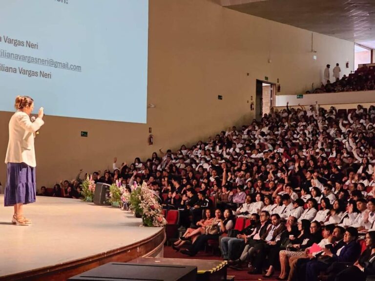 Realizan en Tlaxcala el tercer Congreso Estatal de Farmacovigilancia y Tecnovigilancia 2024