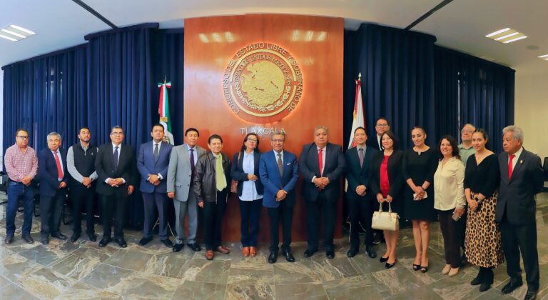 Inscribirán el nombre de la UATx en el muro de honor del Congreso del Estado