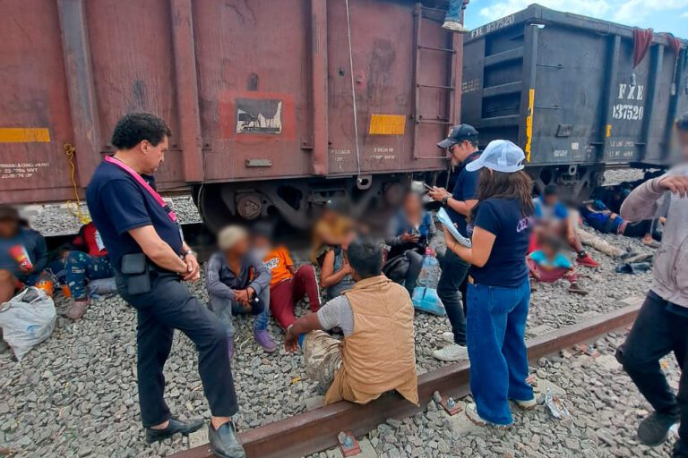 Atiende CEDHT a Migrantes Varados en Tlaxco, velan por sus Derechos Humanos