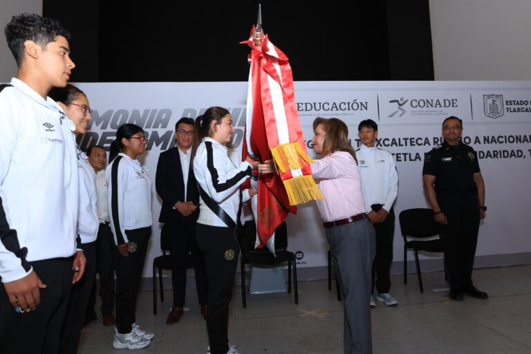 Abanderan a Delegación Tlaxcalteca Rumbo a Nacionales CONADE 2024