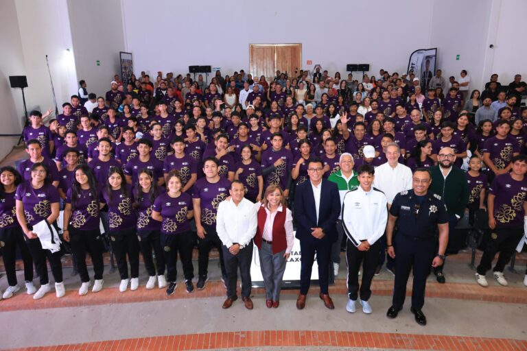 Abanderan Delegación Tlaxcalteca Rumbo a Nacionales Conade 2024