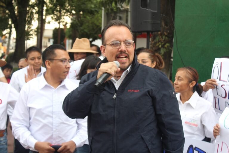 Cambrón candidato a diputado Federal presente en arranque de campaña de aspirante en Papalotla