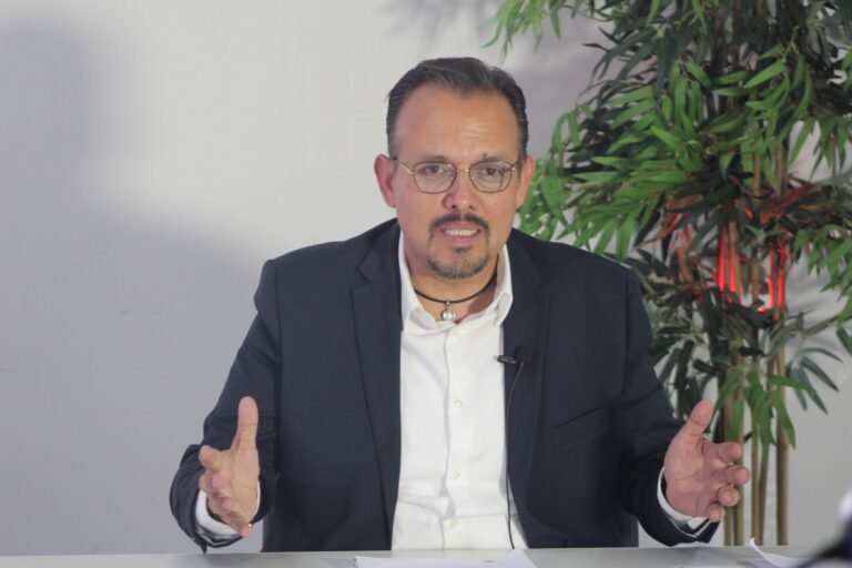Juan Manuel Cambrón participó en el primer debate electoral “diálogos por la democracia”