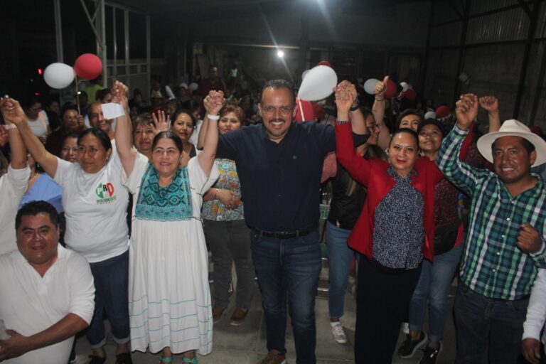 Cambrón hizo un llamado a los votantes para que no olviden las promesas incumplidas