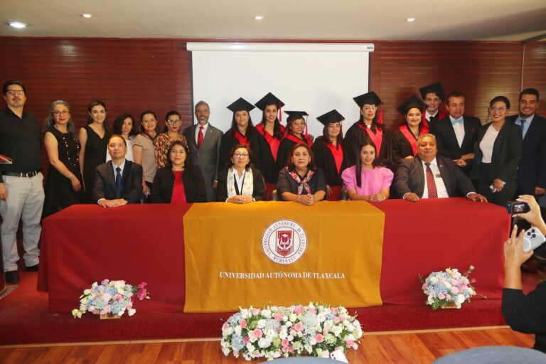 Egresó UATx segunda generación de maestría en estomatología de infantes y adolescentes