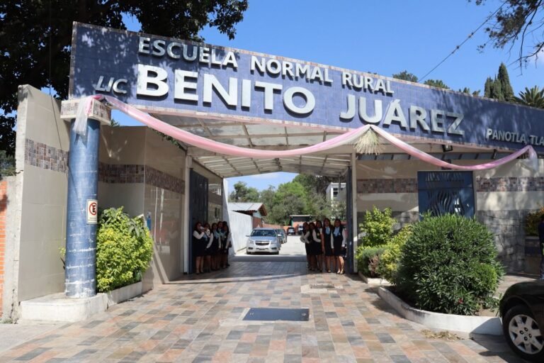 Escuela Normal Rural “Lic. Benito Juárez” Obtiene Certificación Internacional