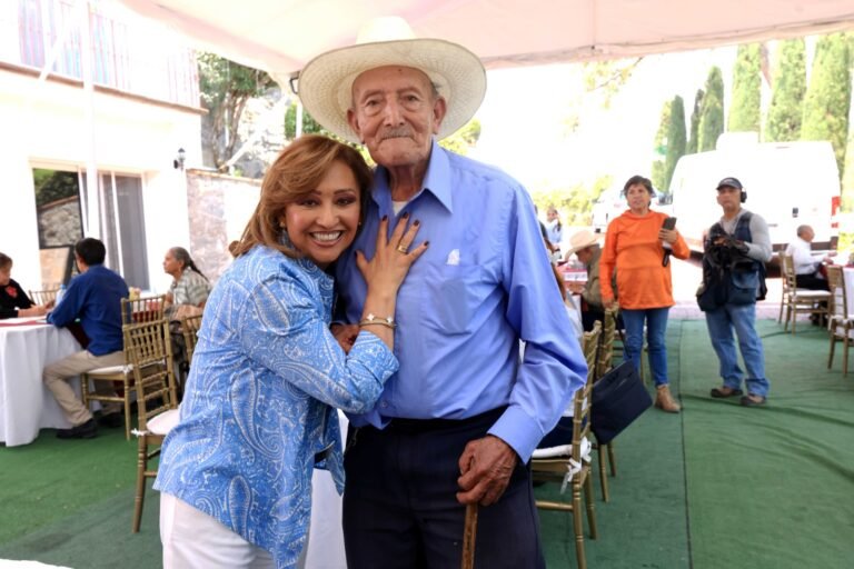 Atendió Gobernadora Necesidades de Tlaxcaltecas