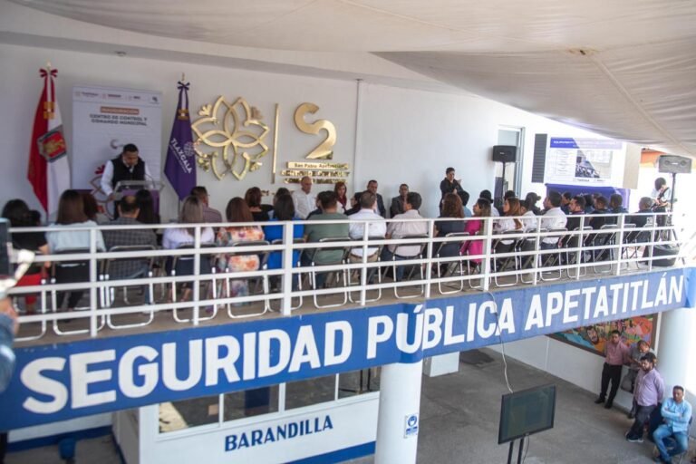 Inaugura Lorena Cuéllar Onceavo C2 Municipal en Apetatitlán