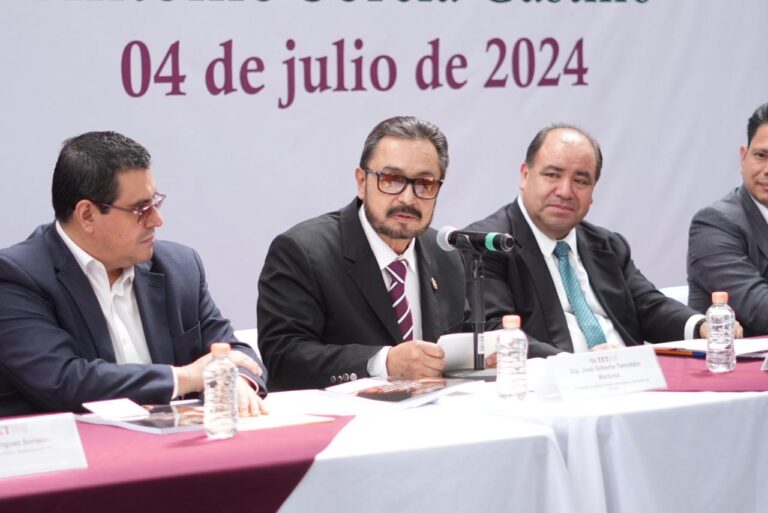 Presentan «Diálogos Jurisprudenciales en contexto de los Derechos Humanos» en el Congreso local