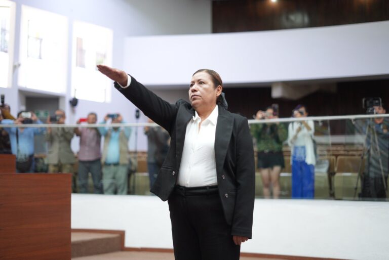 Designa Congreso de Tlaxcala a Ernestina Carro Roldán como titular de la Fiscalía 