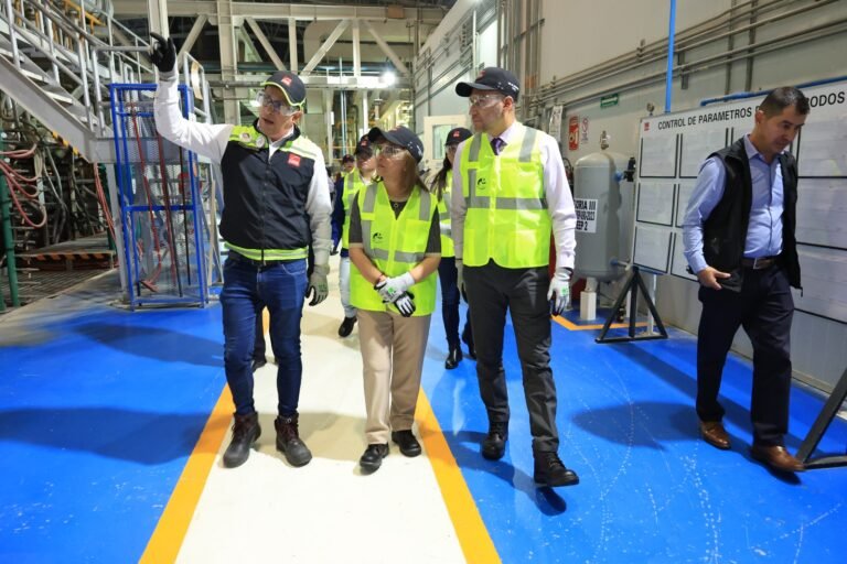 Con Distintivo, Reconoce Gobernadora Trabajo Digno