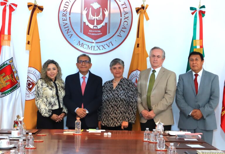 Comienza proceso de reacreditación la Licenciatura en Médico Cirujano de la UATx