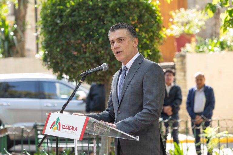 Encabeza Alfonso Sánchez guardia de honor en el CLXXVII Aniversario Luctuoso del General Felipe Santiago Tetlamatzi Saldaña