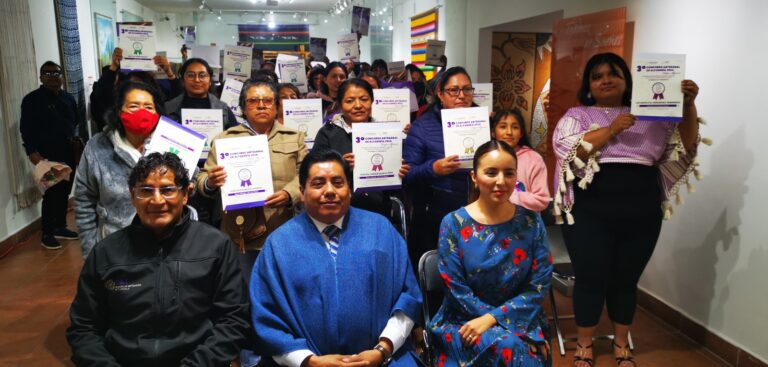 Premian a las y los Ganadores de los Concursos de Alfarería y de Fibras Vegetales 2024
