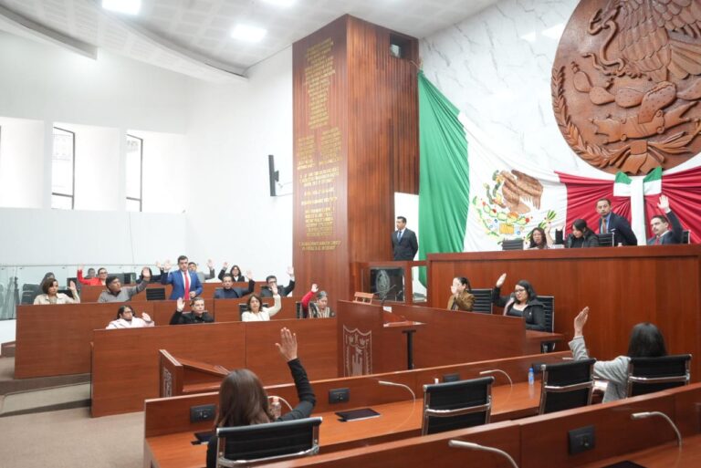 Aprueba LXV Legislatura reformas a la Constitución local   