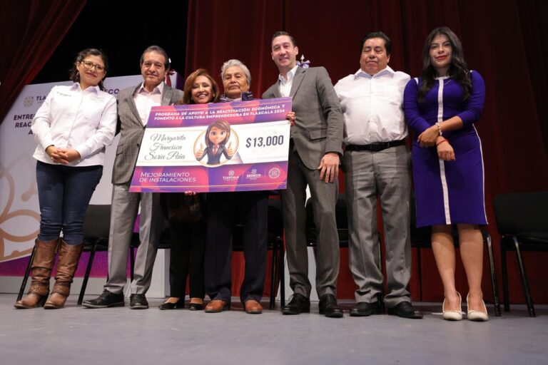 Entrega Gobernadora Lorena Cuéllar Apoyos Para Fortalecer a Mipymes y Reducir la Informalidad