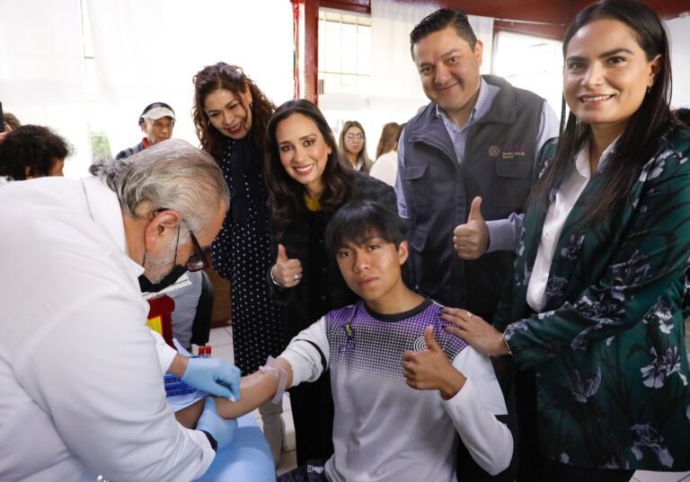 Inicia Sedif nuevas etapas en programas de salud renal y visual para estudiantes