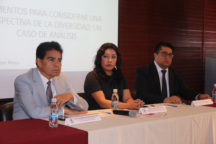 Vigoriza la UATx educación en derechos humanos