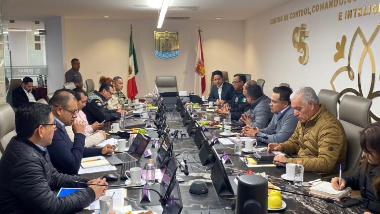 Acuerdan autoridades fortalecer seguridad durante comicios extraordinarios en Tetla y Tecopilco