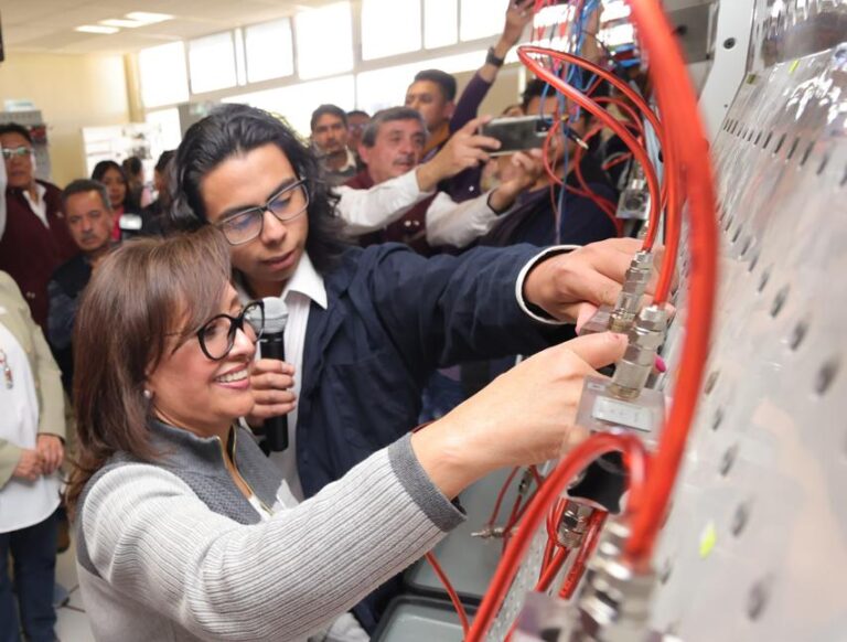 Celebra UPTx su XX Aniversario con la Inauguración del Centro Integral de Mecatrónica