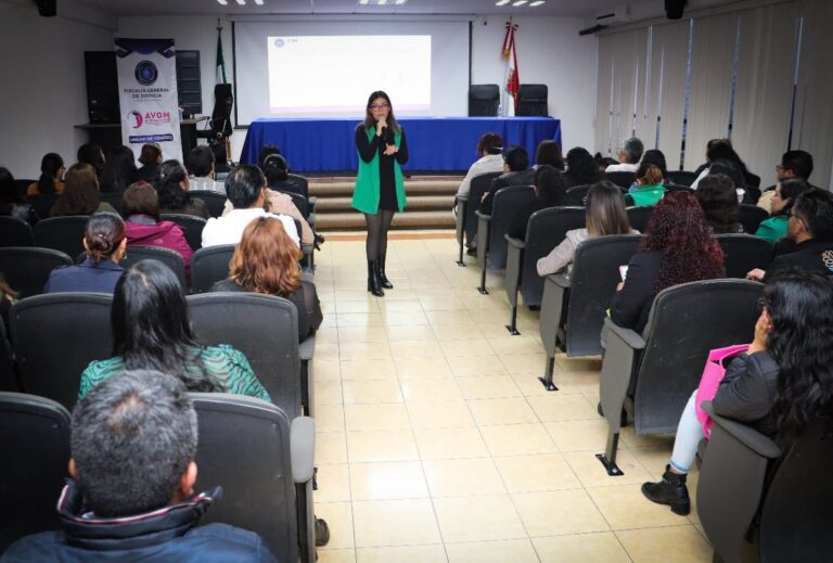 Imparte FGJE conferencia “primeros auxilios psicológicos para la atención a víctimas de violencia”