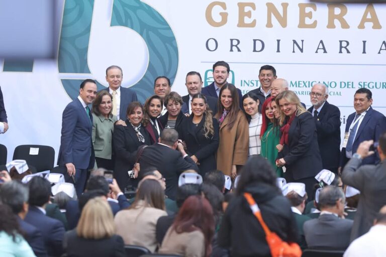 Asiste Gobernadora a la Asamblea General Ordinaria del IMSS en la Ciudad de México