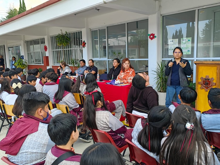 Investigadores del CTBC-UATx promueven el interés por la ciencia entre estudiantes de secundaria