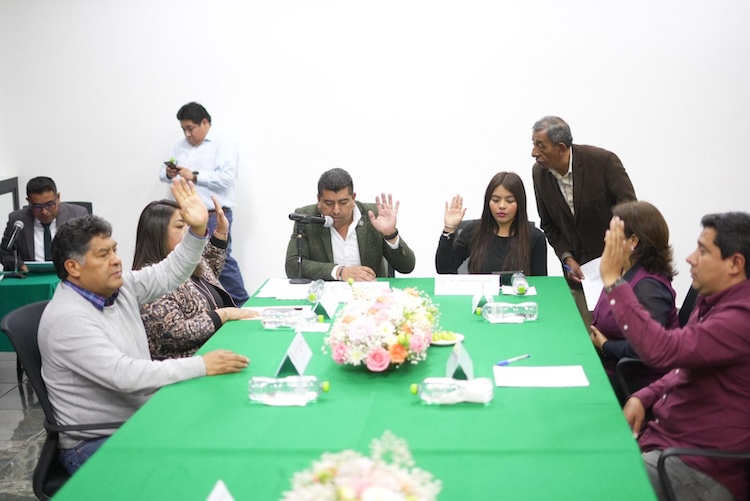 Ratifican Comisiones Unidas, dictamen de Iniciativas de Reforma a la Constitución local en beneficio de las mujeres tlaxcaltecas