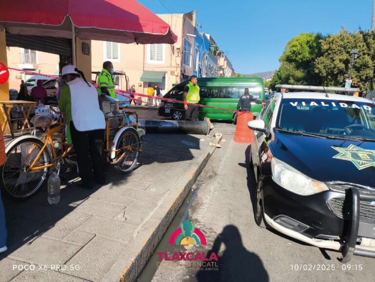 Policía Municipal de Tlaxcala de Xicohténcatl atiende incidente vial en la colonia centro