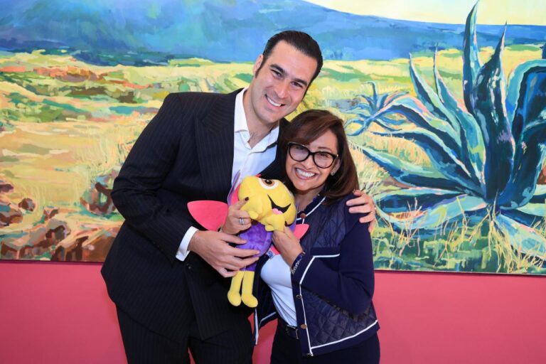 Gobierno de Tlaxcala se Suma a la Clase Nacional de Boxeo; LCC Firma Cinturón de la Paz