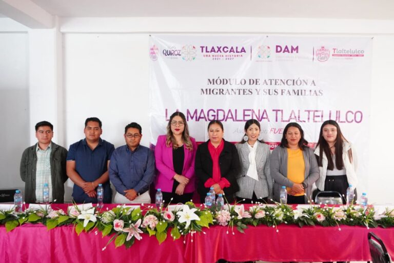 Reciben asesoría adultos mayores de Tlaltelulco para reunirse con sus hijos en Estados Unidos