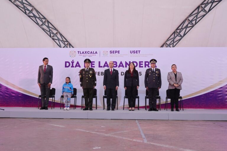 La Bandera de México Representa un Símbolo de Amor, Resistencia y Dignidad