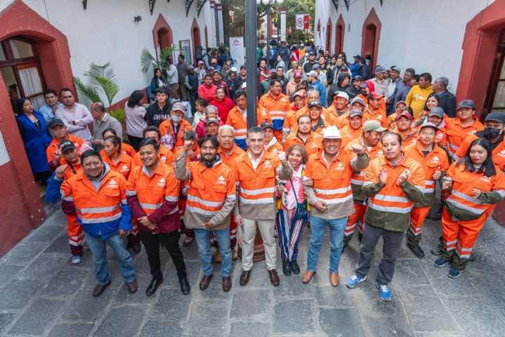 Tlaxcala de Xicohténcatl fortalece el área de Servicios Públicos con entrega de uniformes