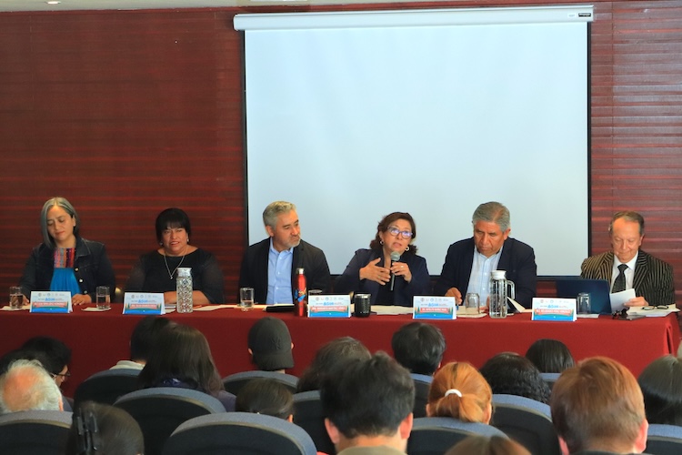 Analizan especialistas en la UATx repercusiones por la falta de agua en la vida de las comunidades