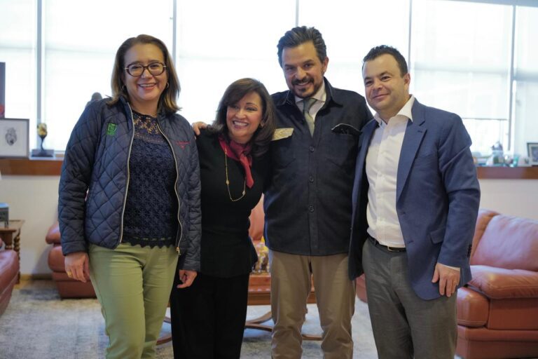 Se Reúne Gobernadora Lorena Cuéllar con Titulares del IMSS e ISSSTE en la Ciudad de México