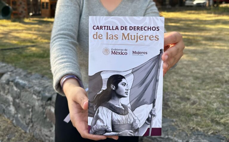 SMET: Tlaxcala se une a la Iniciativa Federal de Distribuir la Cartilla de los Derechos de las Mujeres