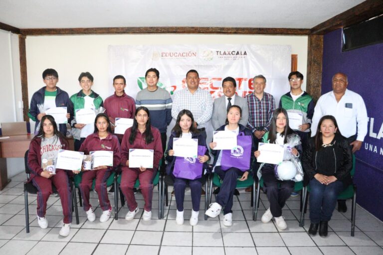 Promueven Estudiantes Oferta Educativa del Cecyte-Emsad con Videos