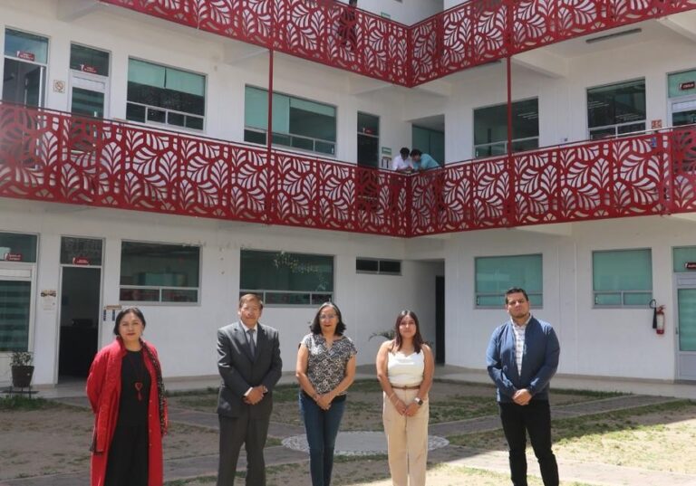 Logra Filosofía y Letras UATx indexar su revista Pirandante